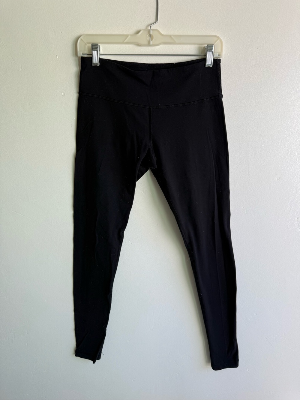 Lululemon Black Everyday Leggings size 8